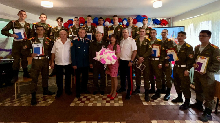 28 июня в Казачьей кадетской школе-интернате имени Маршала Советского Союза Дмитрия Тимофеевича Язова состоялся долгожданный и волнующий ВЫПУСКНОЙ, ставший знаковым событием в жизни наших кадетов..